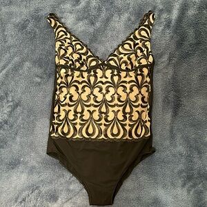 NWOT Simone Perele Black Embroidered Bodysuit